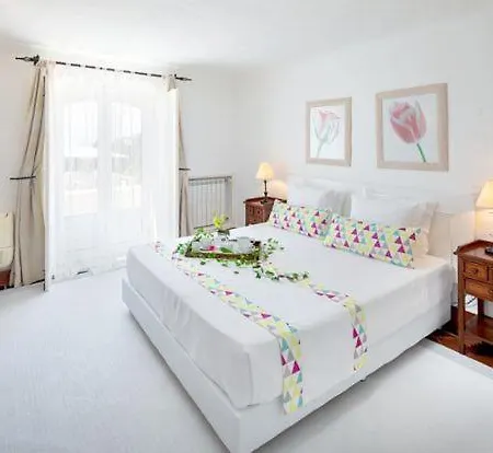 Sleeps 10 Pool Air Con Villa *